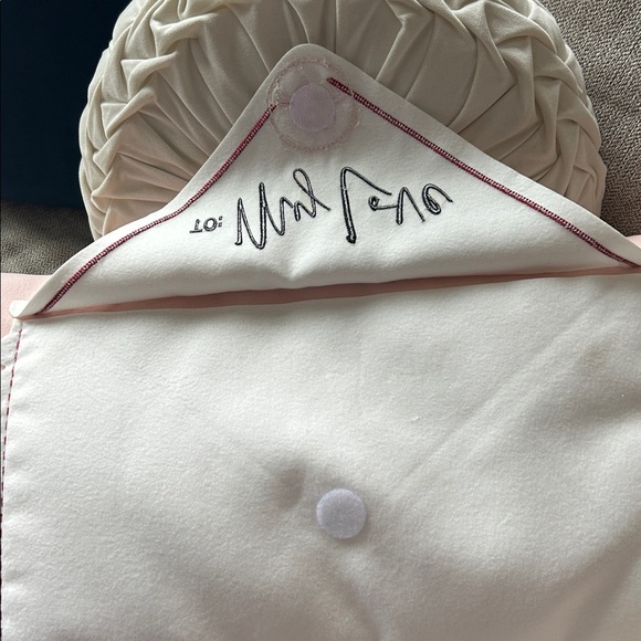 NEW! Shabby Chic Vintage Inspired Valentines postage Post Card Love Heart Pillow - Picture 6 of 8